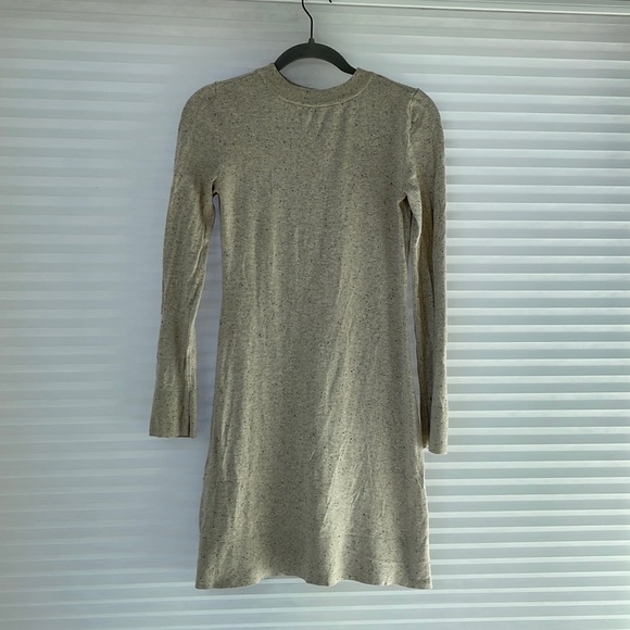 VETTA Haven Capsule Sweater Dress - Picture 2 of 3